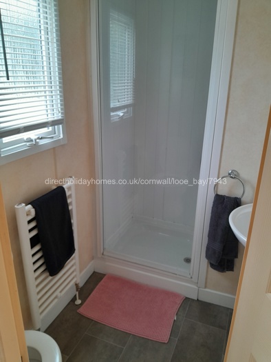 Shower/Toilet 