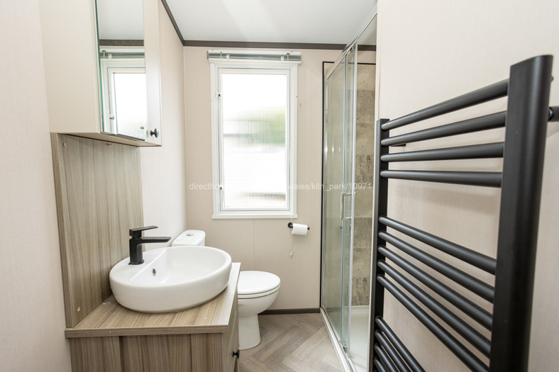 Main Shower Room