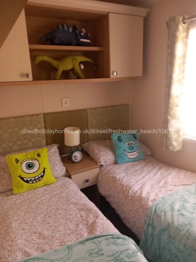 2nd bedroom