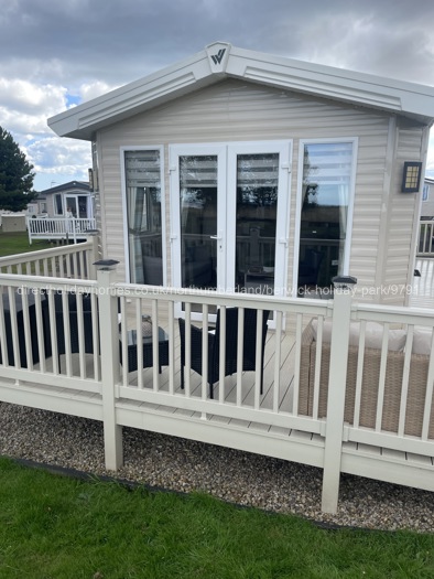 Full wrap round decking