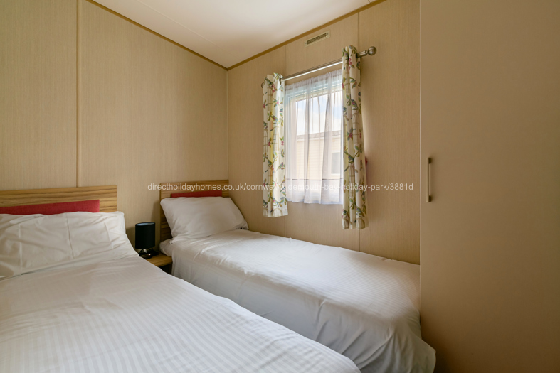 Twin Bedroom