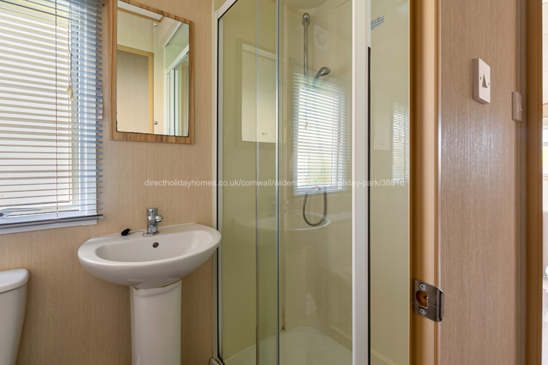 Shower-Toilet