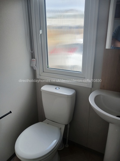 Ensuite toilet