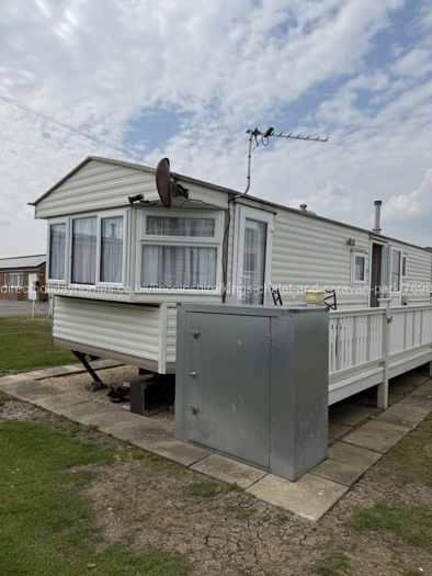 MAIN CARAVAN