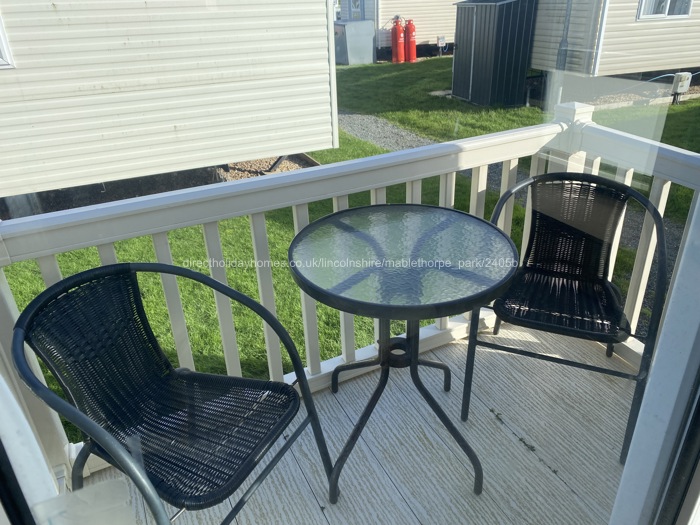 Outside seating deck
